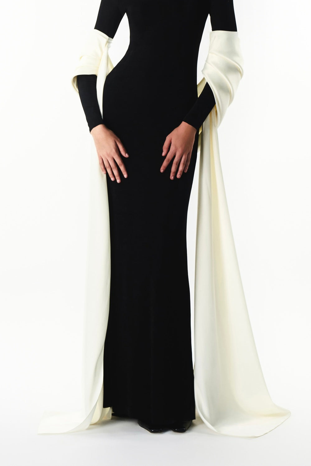 Tenya Satin Cape
